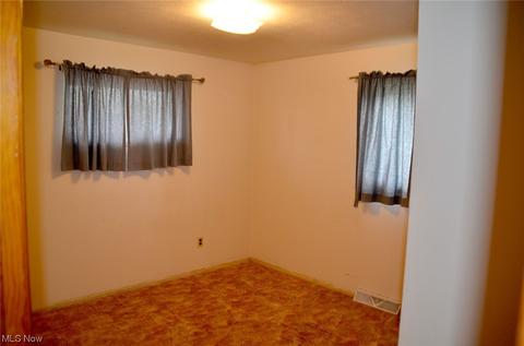 2046 E 41st St, Lorain, OH 44055 photo 20
