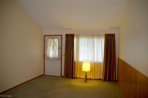 2046 E 41st St, Lorain, OH 44055 photo 10