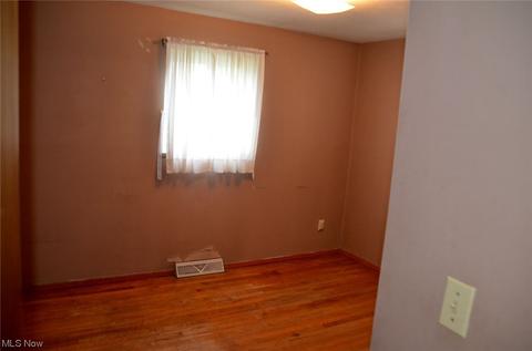 2046 E 41st St, Lorain, OH 44055 photo 21