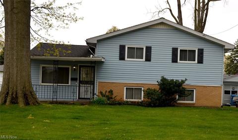 2046 E 41st St, Lorain, OH 44055 photo 1