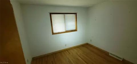 14904 Summit Ave, Maple Heights, OH 44137 photo 9