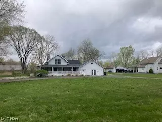 9652 N Bedford Rd, Macedonia, OH 44056