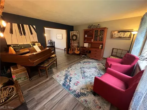 6498 Wolf Run Rd SE, Dennison, OH 44621 photo 5