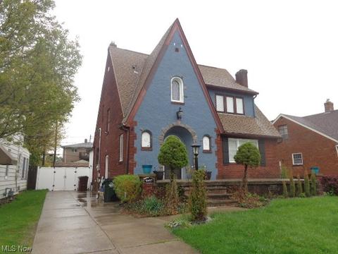 6457 Stanbury Rd, Parma, OH 44129 photo 4