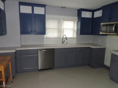 6457 Stanbury Rd, Parma, OH 44129 photo 10
