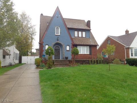 6457 Stanbury Rd, Parma, OH 44129 photo 1