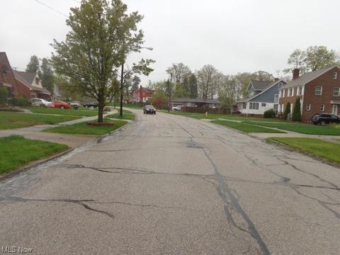 6457 Stanbury Rd, Parma, OH 44129 photo 24