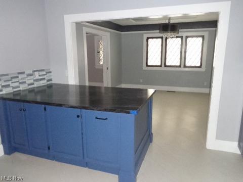 6457 Stanbury Rd, Parma, OH 44129 photo 9
