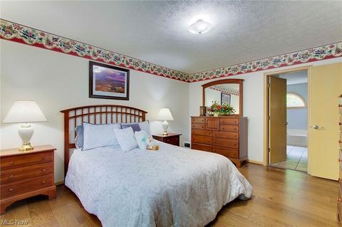 8248 Emerald Ave NE, Canton, OH 44721 photo 20