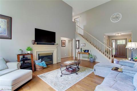 8248 Emerald Ave NE, Canton, OH 44721 photo 9