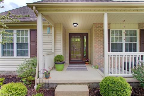 8248 Emerald Ave NE, Canton, OH 44721 photo 5