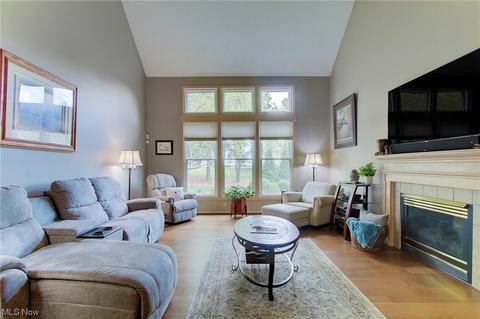 8248 Emerald Ave NE, Canton, OH 44721 photo 7