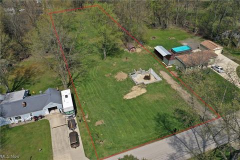 1957 King Dr, Stow, OH 44224 photo 2