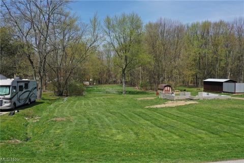 1957 King Dr, Stow, OH 44224 photo 1