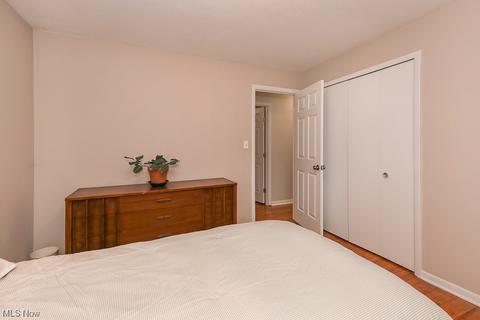 5911 Northview Dr, Seven Hills, OH 44131 photo 20