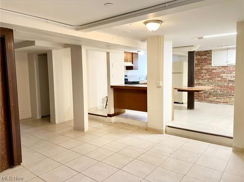 44 E York St, Akron, OH 44310 photo 9