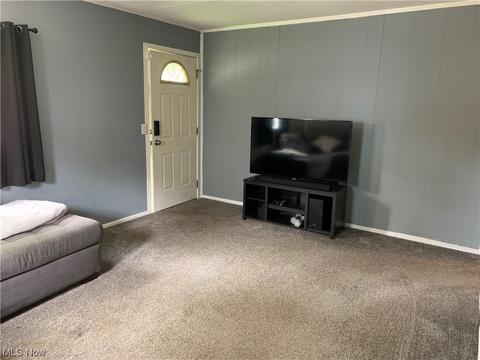 174 Beebe Ave, Elyria, OH 44035 photo 4