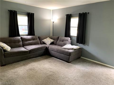 174 Beebe Ave, Elyria, OH 44035 photo 3