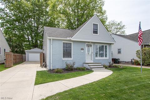5709 Ackley Rd, Parma, OH 44129 photo 1