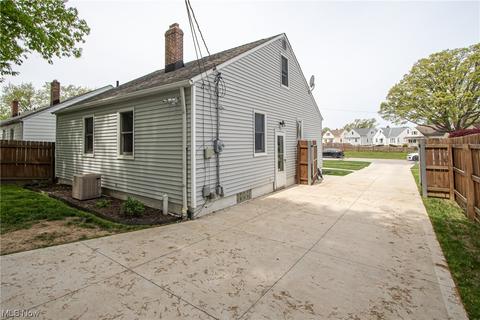 5709 Ackley Rd, Parma, OH 44129 photo 27