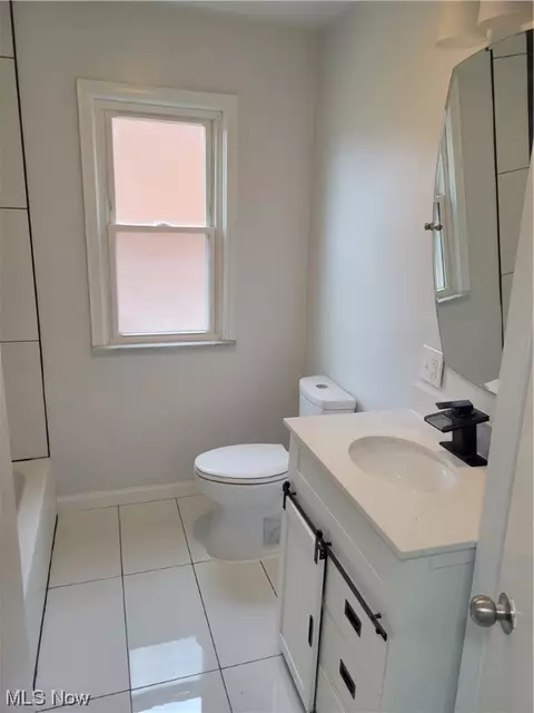 751 E 260 St E, Euclid, OH 44123 photo 10