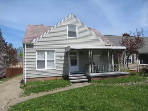 7606 Wooster Pkwy, Parma, OH 44129