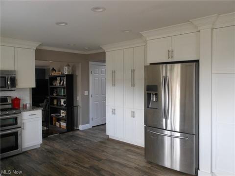 7685 Winterberry Dr, Boardman, OH 44512 photo 10
