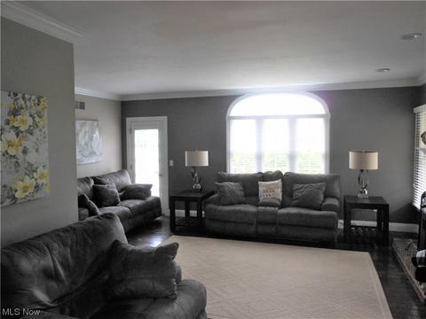 7685 Winterberry Dr, Boardman, OH 44512 photo 5