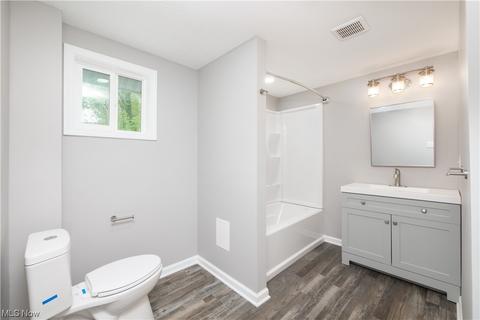 718 Easter Ave, Akron, OH 44307 photo 16
