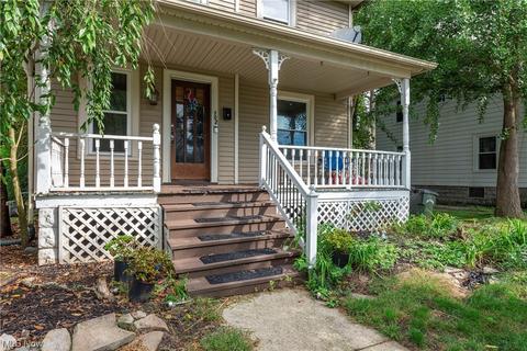 102 Cornell Ave, Elyria, OH 44035 photo 2