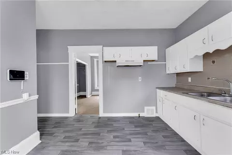 5235 Milo Ave, Maple Heights, OH 44137 photo 7