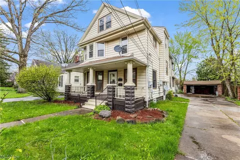 5235 Milo Ave, Maple Heights, OH 44137 photo 2