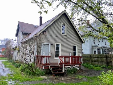 424 W 38th St, Ashtabula, OH 44004 photo 4