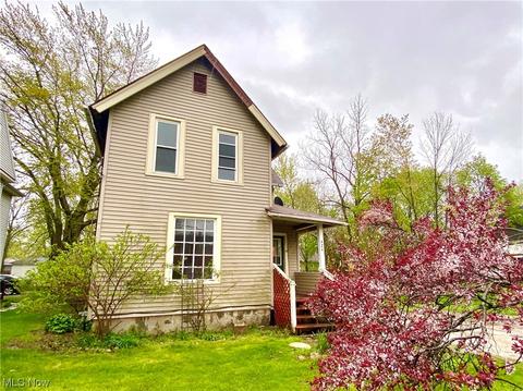 424 W 38th St, Ashtabula, OH 44004 photo 1