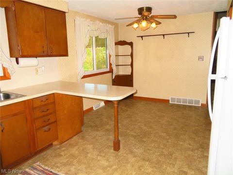 2616 Vassar Ave, Lorain, OH 44053 photo 7