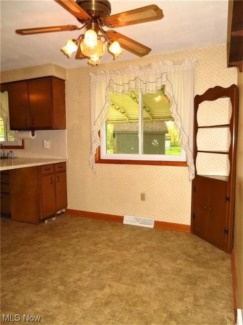 2616 Vassar Ave, Lorain, OH 44053 photo 8