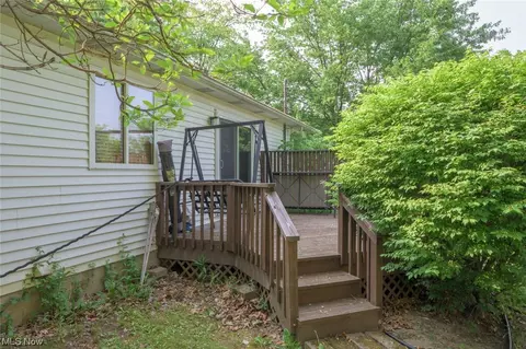 2648 Robindale Ave, Akron, OH 44312 photo 4