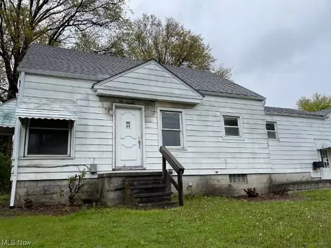 555 E Wilbeth Rd, Akron, OH 44301 photo 1
