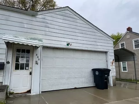 555 E Wilbeth Rd, Akron, OH 44301 photo 2