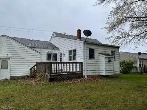 555 E Wilbeth Rd, Akron, OH 44301 photo 4