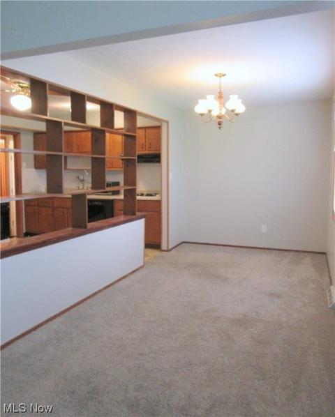 7590 State Rd, Parma, OH 44134 photo 9