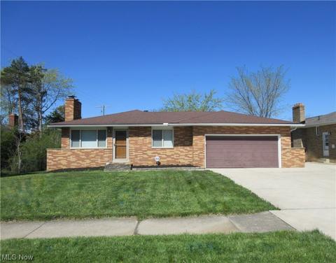 7590 State Rd, Parma, OH 44134 photo 1