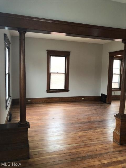 215 Gulf Rd, Elyria, OH 44035 photo 4