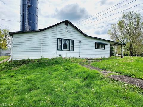 742 Clark St, Philo, OH 43771 photo 3