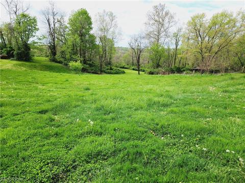 742 Clark St, Philo, OH 43771 photo 4