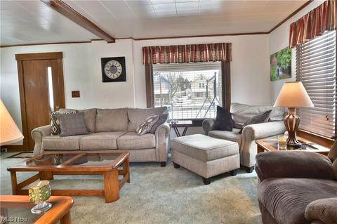 495 6th St, Struthers, OH 44471 photo 3
