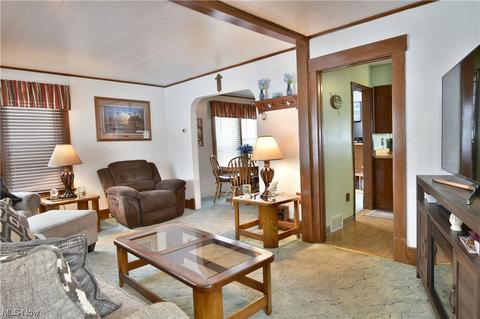 495 6th St, Struthers, OH 44471 photo 6