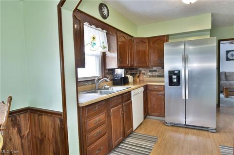 495 6th St, Struthers, OH 44471 photo 10