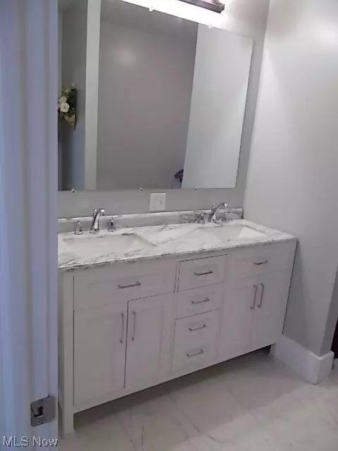 358 Columbus St, Elyria, OH 44035 photo 7