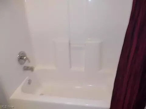 358 Columbus St, Elyria, OH 44035 photo 9
